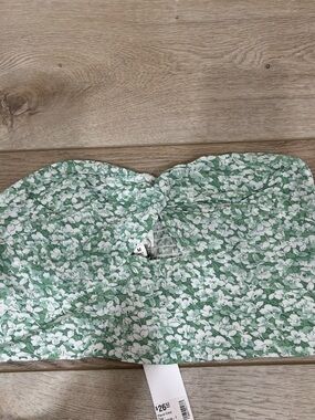 Green Floral Strapless Crop Top- NWT, stitch and feather